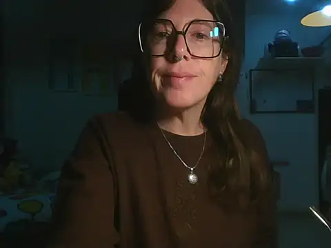 Snapshot of Calentandote chatting on July 8, 8:52 am Calentandote online show from July 8, 8:52 am