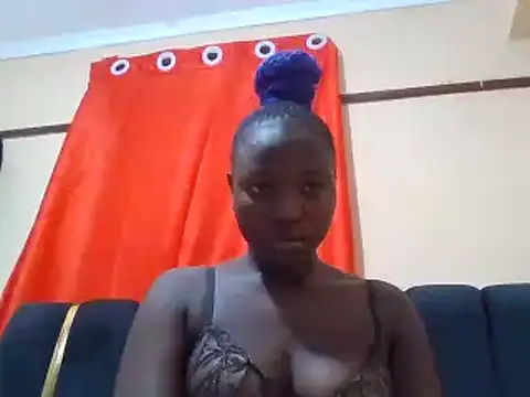 Snapshot of Prety_petty chatting on May 18, 6:14 pm Prety petty online show from May 18, 6:14 pm