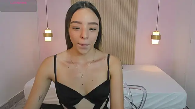 AliceRoss0 online show from May 6, 8:14 pm