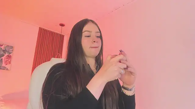 TiffanyWright online show from November 30, 1:26 pm