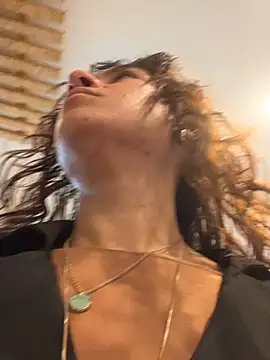 ValeriEvan online show from March 10, 4:14 pm