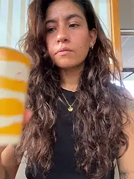 ValeriEvan online show from March 15, 4:32 pm