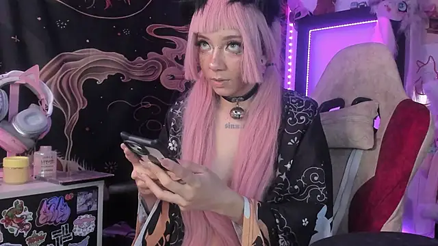 Alicedangerrr online show from May 2, 1:32 am