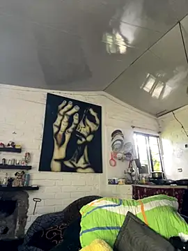 Snapshot of FlpGmz chatting on November 1, 6:32 pm FlpGmz online show from November 1, 6:32 pm