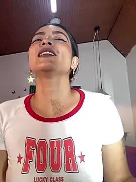 Cleopatracute  online show from January 22, 1:42 pm