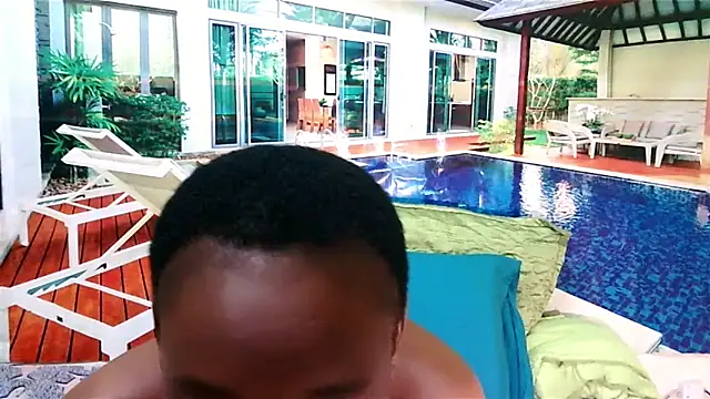 Snapshot of EbonyOlive69 chatting on December 13, 6:31 am EbonyOlive69 online show from December 13, 6:31 am