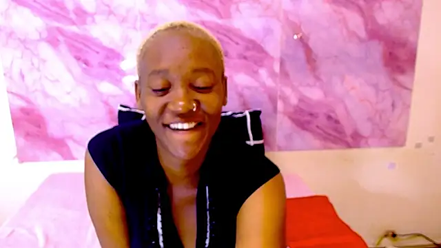 Snapshot of EbonyOlive69 chatting on October 19, 5:24 pm EbonyOlive69 online show from October 19, 5:24 pm