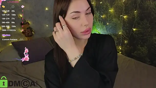 Mary Walker online show from December 22, 1:13 am