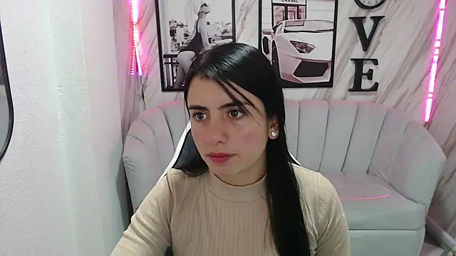 Snapshot of _samantha_b chatting on January 2, 12:35 pm samantha b online show from January 2, 12:35 pm