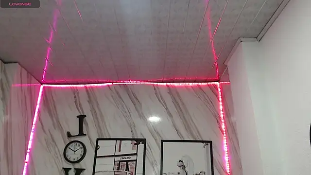 Snapshot of _samantha_b chatting on January 14, 12:45 pm samantha b online show from January 14, 12:45 pm