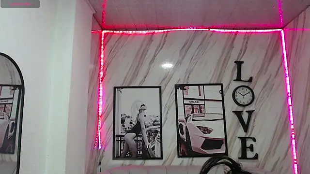 Snapshot of _samantha_b chatting on January 24, 3:55 pm samantha b online show from January 24, 3:55 pm