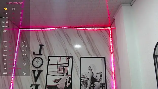 Snapshot of _samantha_b chatting on February 12, 12:44 pm samantha b online show from February 12, 12:44 pm