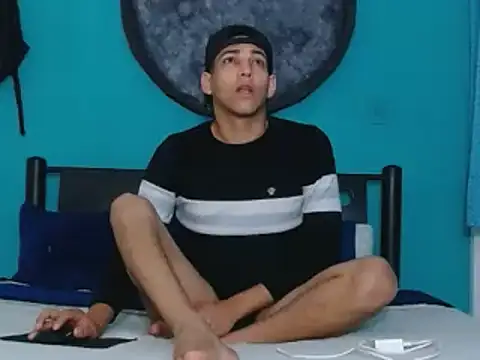 Dirtymatthew online show from February 18, 12:39 pm