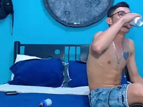 Dirtymatthew online show from February 24, 2:51 am