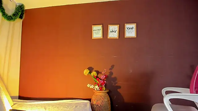 wini fer online show from December 4, 12:47 pm