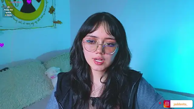 suzumi   online show from March 12, 9:23 am