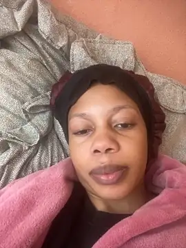 Snapshot of NAUGHTYSHALOTXX chatting on November 3, 1:01 pm NAUGHTYSHALOTXX online show from November 3, 1:01 pm