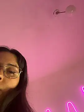 Snapshot of Mizztikaa chatting on March 1, 9:39 pm Mizztikaa online show from March 1, 9:39 pm