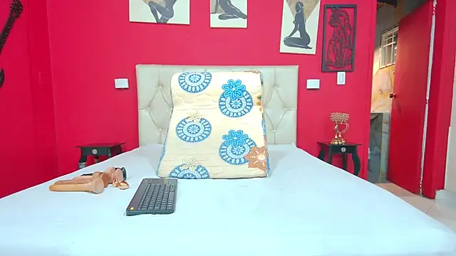  angeline love online show from June 27, 4:39 am