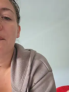 Snapshot of Sapphir3xoxo chatting on September 18, 3:47 pm Sapphir3xoxo online show from September 18, 3:47 pm