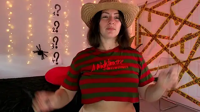 Snapshot of Sapphir3xoxo chatting on October 27, 9:41 pm Sapphir3xoxo online show from October 27, 9:41 pm