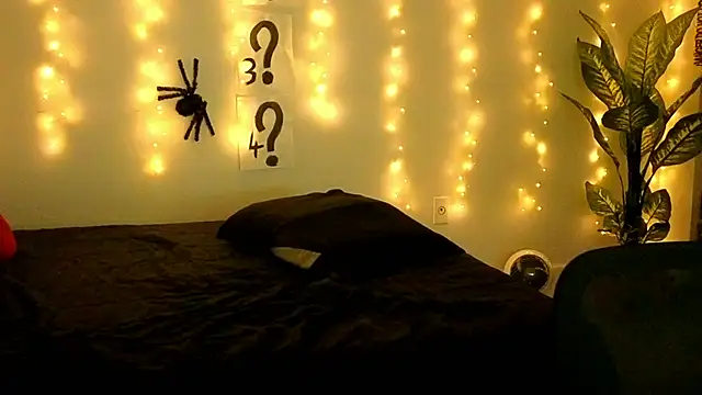 Snapshot of Sapphir3xoxo chatting on October 29, 10:55 pm Sapphir3xoxo online show from October 29, 10:55 pm