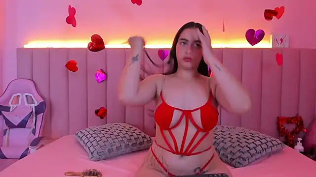 SophieRoyals online show from February 12, 1:06 pm