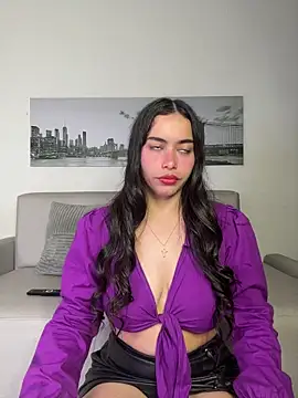 SophieRoyals online show from May 17, 11:39 am