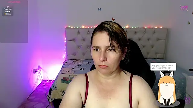 victoria jones online show from April 27, 2:04 pm