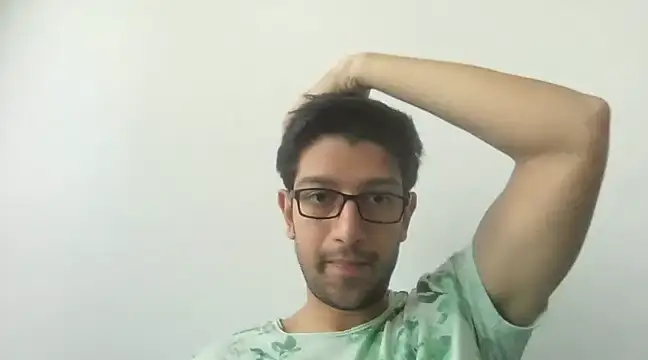 Snapshot of arjun_077 chatting on December 4, 6:44 am arjun 077 online show from December 4, 6:44 am