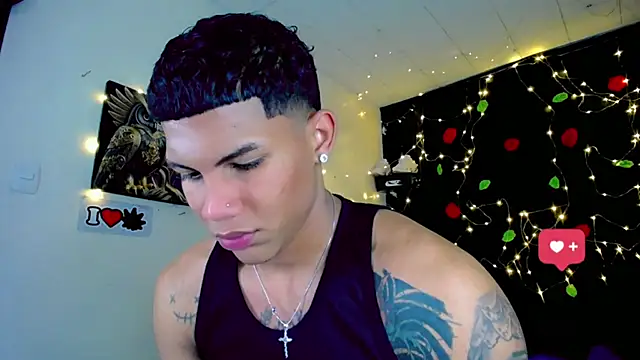 Damian latinxxx online show from January 8, 11:21 am