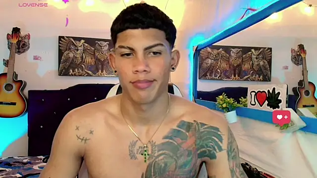 Damian latinxxx online show from February 7, 8:42 pm