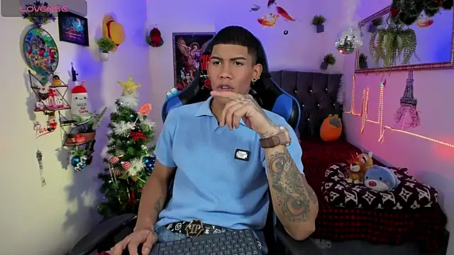 Damian latinxxx online show from December 2, 3:12 am