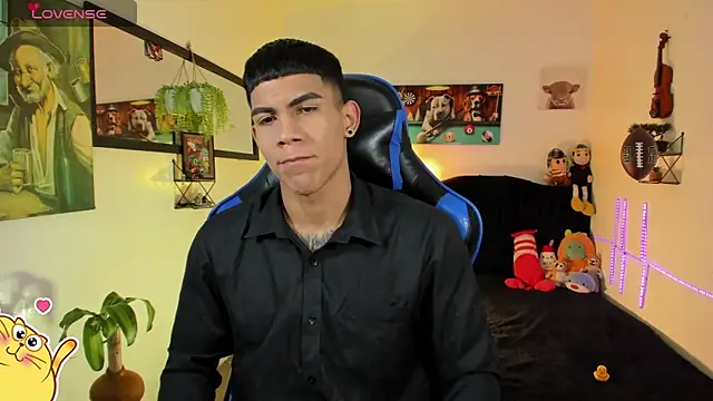 Damian latinxxx online show from March 31, 6:30 pm