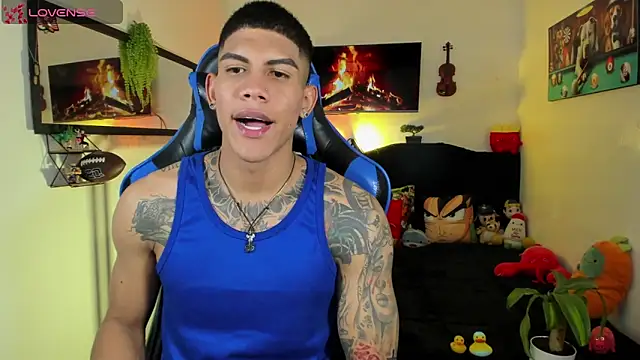 Damian latinxxx online show from May 15, 3:13 am