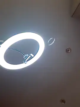 IsabellaBoni online show from December 20, 9:11 am