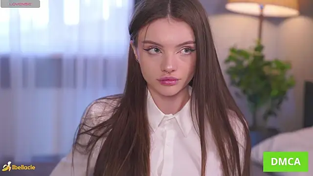 Snapshot of Bellacle chatting on October 3, 7:16 am Bellacle online show from October 3, 7:16 am