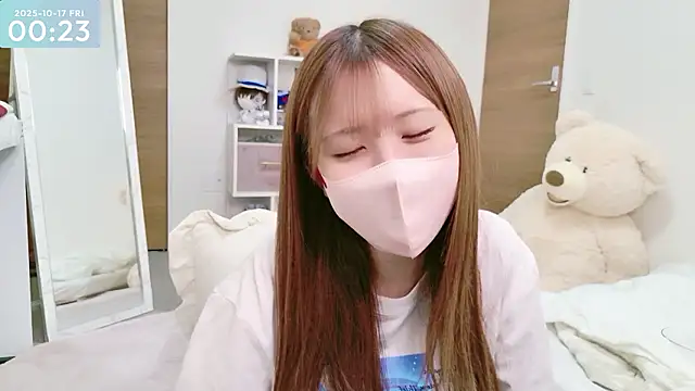 Snapshot of -SHINON- chatting on October 16, 3:24 pm -SHINON- online show from October 16, 3:24 pm