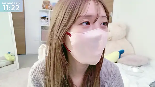 Snapshot of -SHINON- chatting on November 23, 2:22 am -SHINON- online show from November 23, 2:22 am