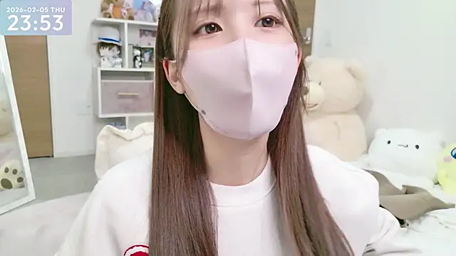 Snapshot of -SHINON- chatting on February 5, 2:54 pm -SHINON- online show from February 5, 2:54 pm