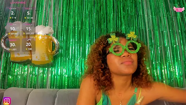 Isabellsmmith online show from March 4, 3:44 am