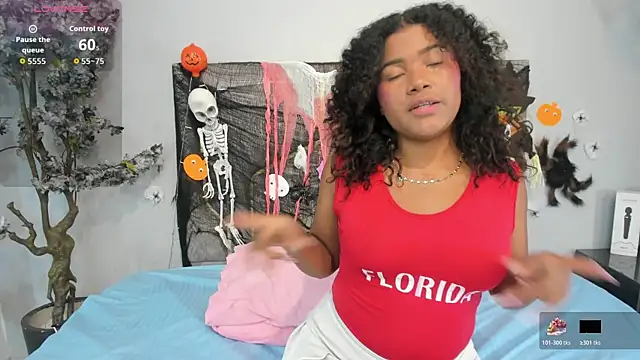 Isabellsmmith online show from November 1, 8:00 pm