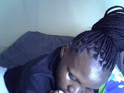 Snapshot of Sweet_serah chatting on October 7, 6:16 pm Sweet serah online show from October 7, 6:16 pm