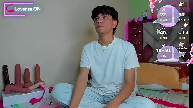 Snapshot of Santy_carrington chatting on November 23, 9:14 pm Santy carrington online show from November 23, 9:14 pm