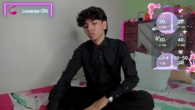 Snapshot of Santy_carrington chatting on December 14, 3:34 am Santy carrington online show from December 14, 3:34 am