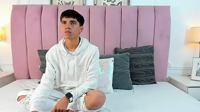 Snapshot of Santy_carrington chatting on March 12, 8:15 pm Santy carrington online show from March 12, 8:15 pm