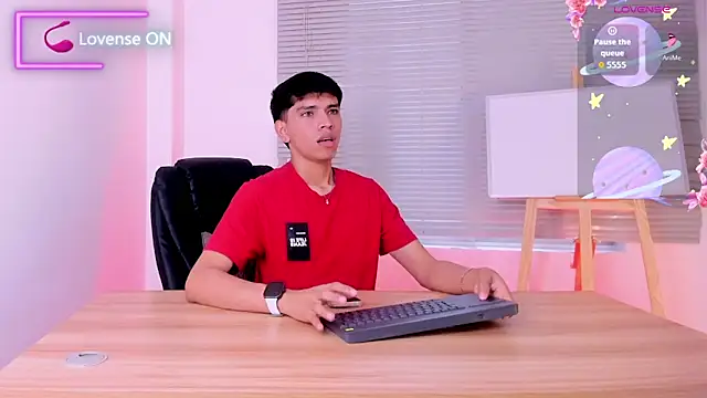 Snapshot of Santy_carrington chatting on March 31, 2:28 pm Santy carrington online show from March 31, 2:28 pm