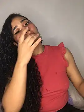 Snapshot of jaderossxx chatting on March 14, 12:10 am jaderossxx online show from March 14, 12:10 am