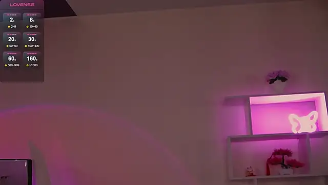 nik0le  online show from January 9, 5:02 am