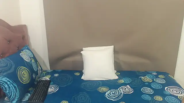 Snapshot of kimberlyjamexxx chatting on February 25, 4:11 am kimberlyjamexxx online show from February 25, 4:11 am